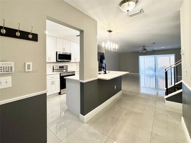 21643 Cypress Rd unit 14D, Boca Raton, FL 33433 - photo 3