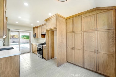 12940 Harding St, Sylmar, CA 91342 - photo 6