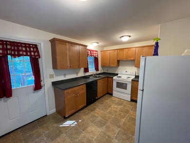 92 Carriage Hill Rd, Brattleboro, VT 05301 - photo 6