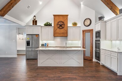 711 Hidden Branch Ln, Azle, TX 76020 - photo 7