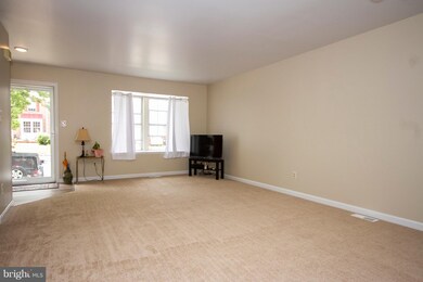 711 St Peter's Ct, Edgewood, MD 21040 - photo 3