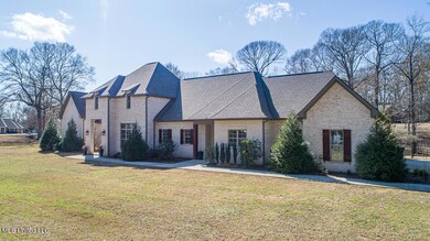 4WindsorOak_Exterior_LoRes-2.jpg ext 2