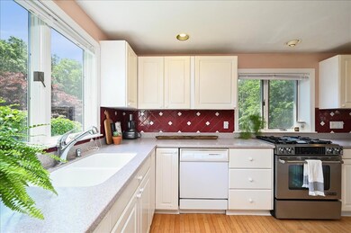 85 Frederick b Douglas Rd, North Falmouth, MA 02556 - photo 6