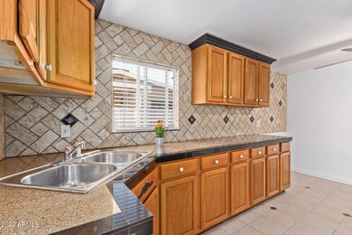 7618 W Weldon Ave, Phoenix, AZ 85033 - photo 7