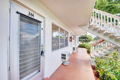344 Camden O, West Palm Beach, FL 33417 - photo 4