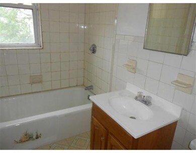 128 Olney St, Dorchester, MA 02121 - photo 5