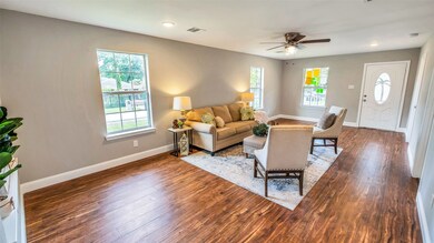 10502 Foy Ln, Houston, TX 77093 - photo 3