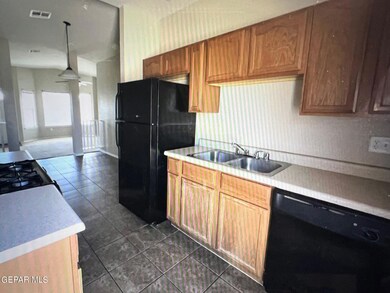 14291 Desierto Bonito St, Horizon City, TX 79928 - photo 7