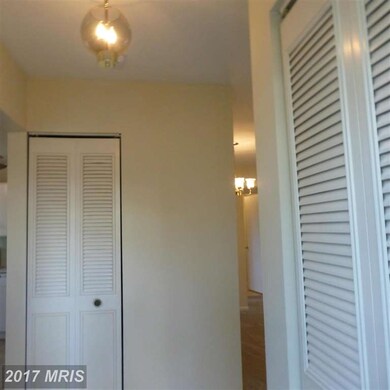 4148 Pleasant Meadow Ct unit 109C, Chantilly, VA 20151 - photo 2