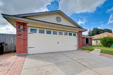 11142 Bradford Way Dr, Houston, TX 77075 - photo 3