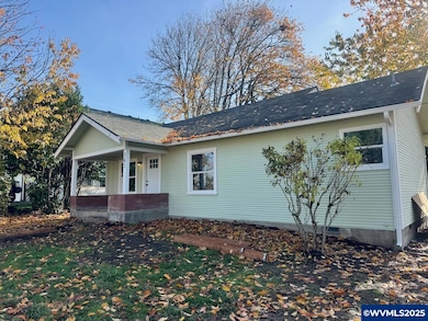 361 Clay St W, Monmouth, OR 97361 - photo 2