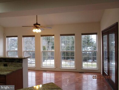 13854 Emerson Dr, Hagerstown, MD 21742 - photo 7