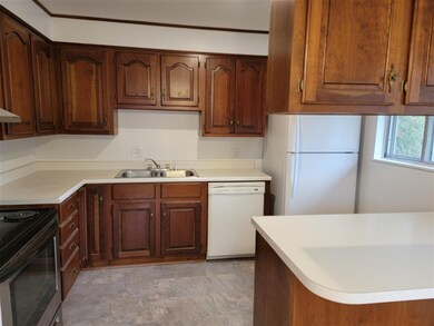 742 Forest Lake Dr N, Macon, GA 31210 - photo 7