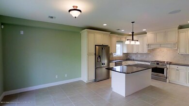 909 Jewett Ave, Staten Island, NY 10314 - photo 4