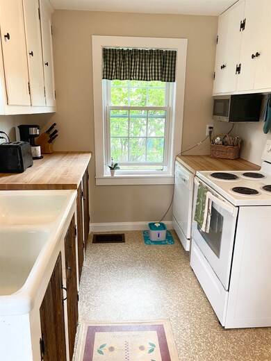 16 Benton St unit 7, Lebanon, NH 03766 - photo 4