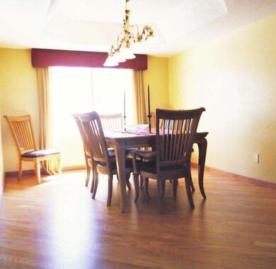 Formal Dining