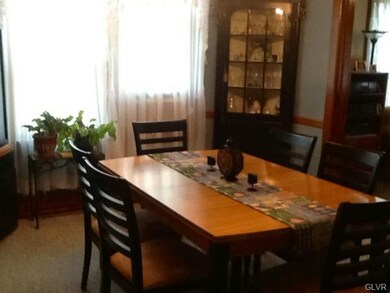 289 Mauch Chunk St, Nazareth, PA 18064 - photo 4