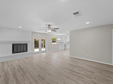 1720 Richmond Dr, Bedford, TX 76022 - photo 7