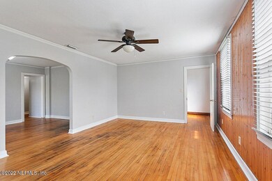 756 Living Room 2