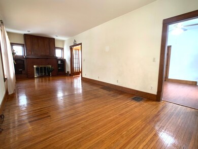 308 N Main St, Princeton, IL 61356 - photo 3