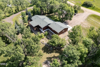 2215_44th_St_Mandan_drone-13