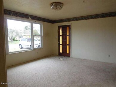 Entry to Living Room