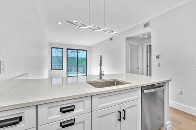 515 E 2nd St unit 204, Boston, MA 02127 - photo 2