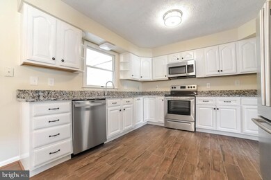 29816 Adams Rd, Mechanicsville, MD 20659 - photo 5