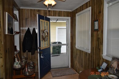 171 Knowlton St, Manchester, NH 03103 - photo 4