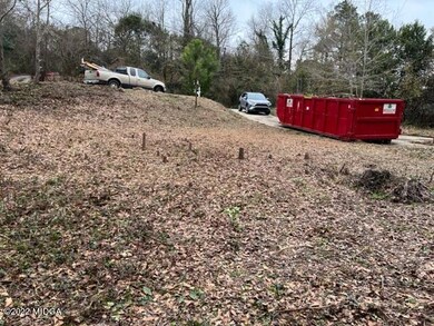 Lindsey plenty parking space