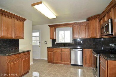 2015 Weber Dr, District Heights, MD 20747 - photo 5