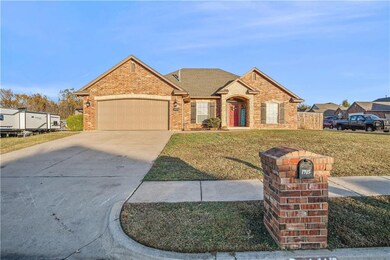 1415 Lexi Ln, Noble, OK 73068 - photo 2