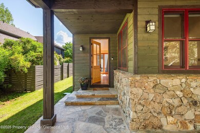 Exterior Front Entry