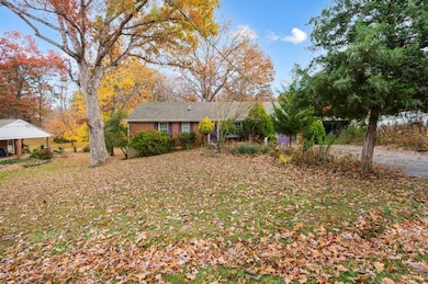 423 Woodland Cir, Lynchburg, VA 24502 - photo 2