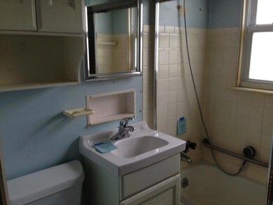 3407 Medina Ave, Columbus, OH 43224 - photo 4