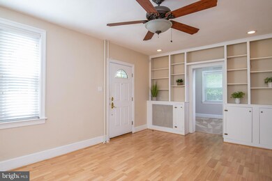 923 Hamilton Place, Reading, PA 19610 - photo 3