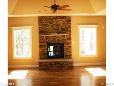 303 Hillsway Dr, Ashland, VA 23005 - photo 2