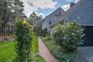 36 Forsyth Ct, Cotuit, MA 02635 - photo 5