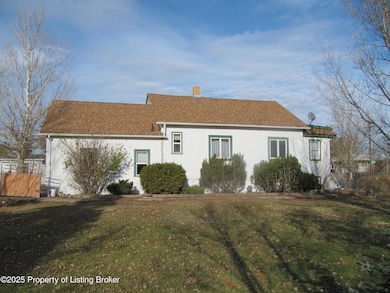 279 1st Ave NW, Beach, ND 58621 - photo 6