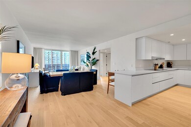 Roney Palace unit 1008, Miami Beach, FL 33139 - photo 5