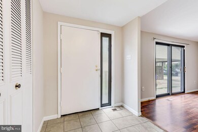 9081 Goldamber Garth, Columbia, MD 21045 - photo 7