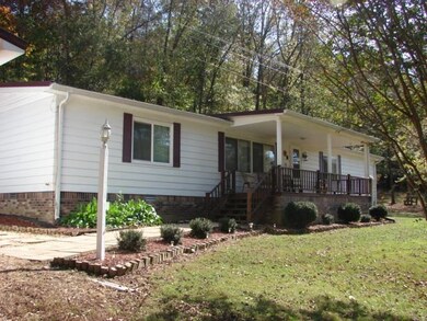 1709 Waverly Rd, Tennessee Ridge, TN 37178 - photo 2