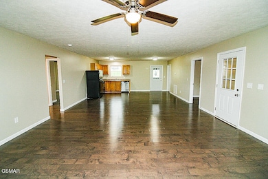 412 Sulphur Ct, Sevierville, TN 37764 - photo 3