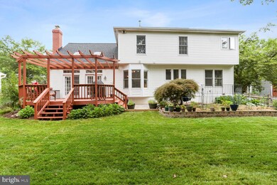 8450 Lake Mist Way, Fairfax Station, VA 22039 - photo 6