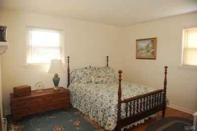 2138 W Elm St, Allentown, PA 18104 - photo 3