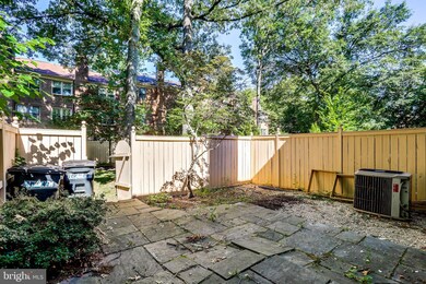 11302 Empire Ln, Rockville, MD 20852 - photo 5