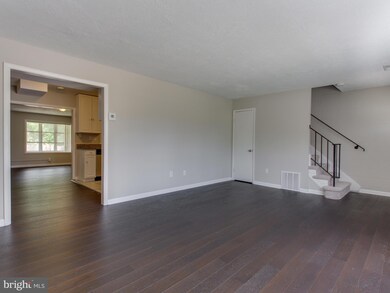 5604 Walker Mill Rd, Capitol Heights, MD 20743 - photo 7