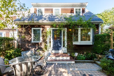 19PriscillaAldenRd-03-PTown-w