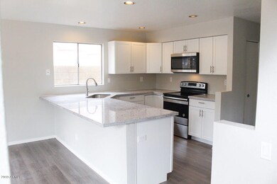 Kitchen/ Bar