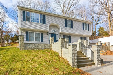 238 Minerva Ave, Cumberland, RI 02864 - photo 2